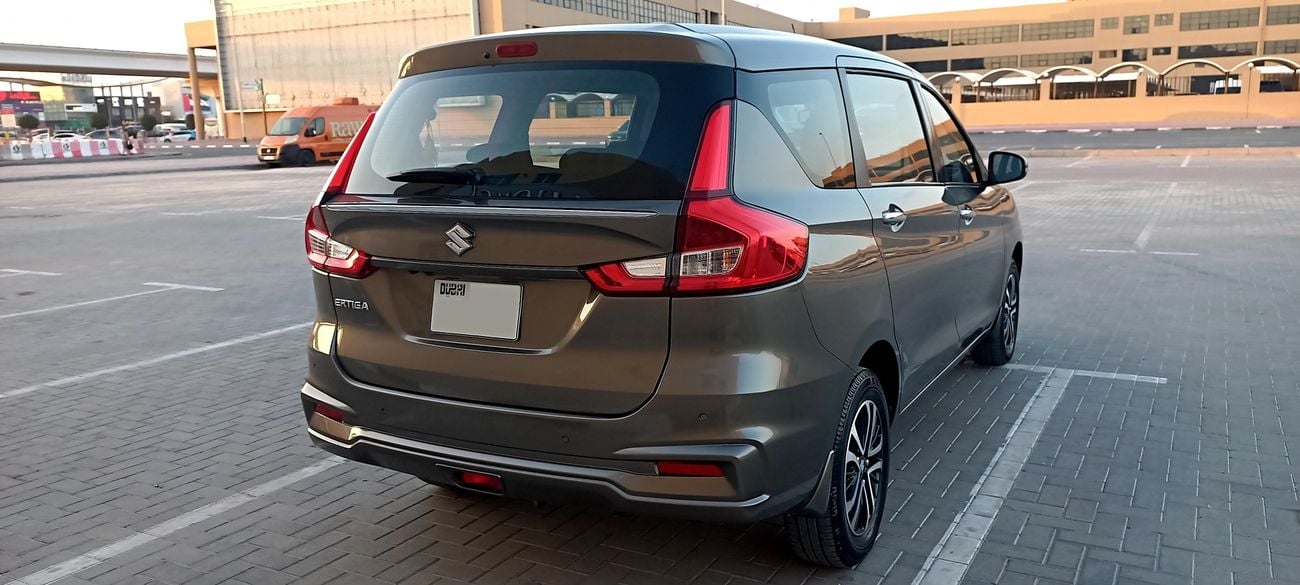 Suzuki Ertiga TOP OPTION 2024 GCC 7 SEATER (ACCIDENT FREE ORIGINAL PAINT PERFECT CONDITION)