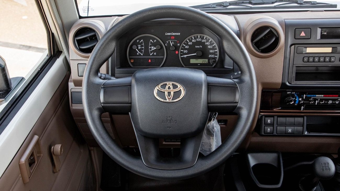 تويوتا لاند كروزر 70 2025 Toyota Land Cruiser 4.0L M/T