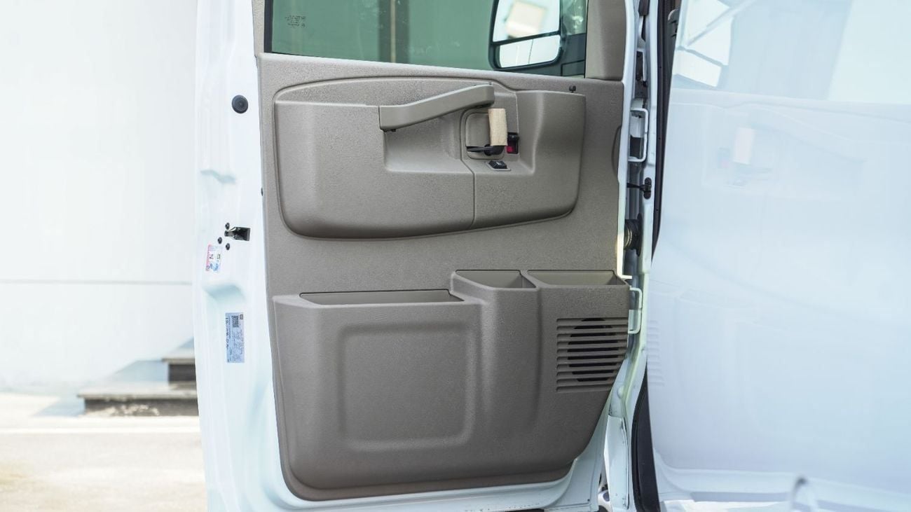 GMC Savana 3500 Extended Wheel Base GCC 2025 MY