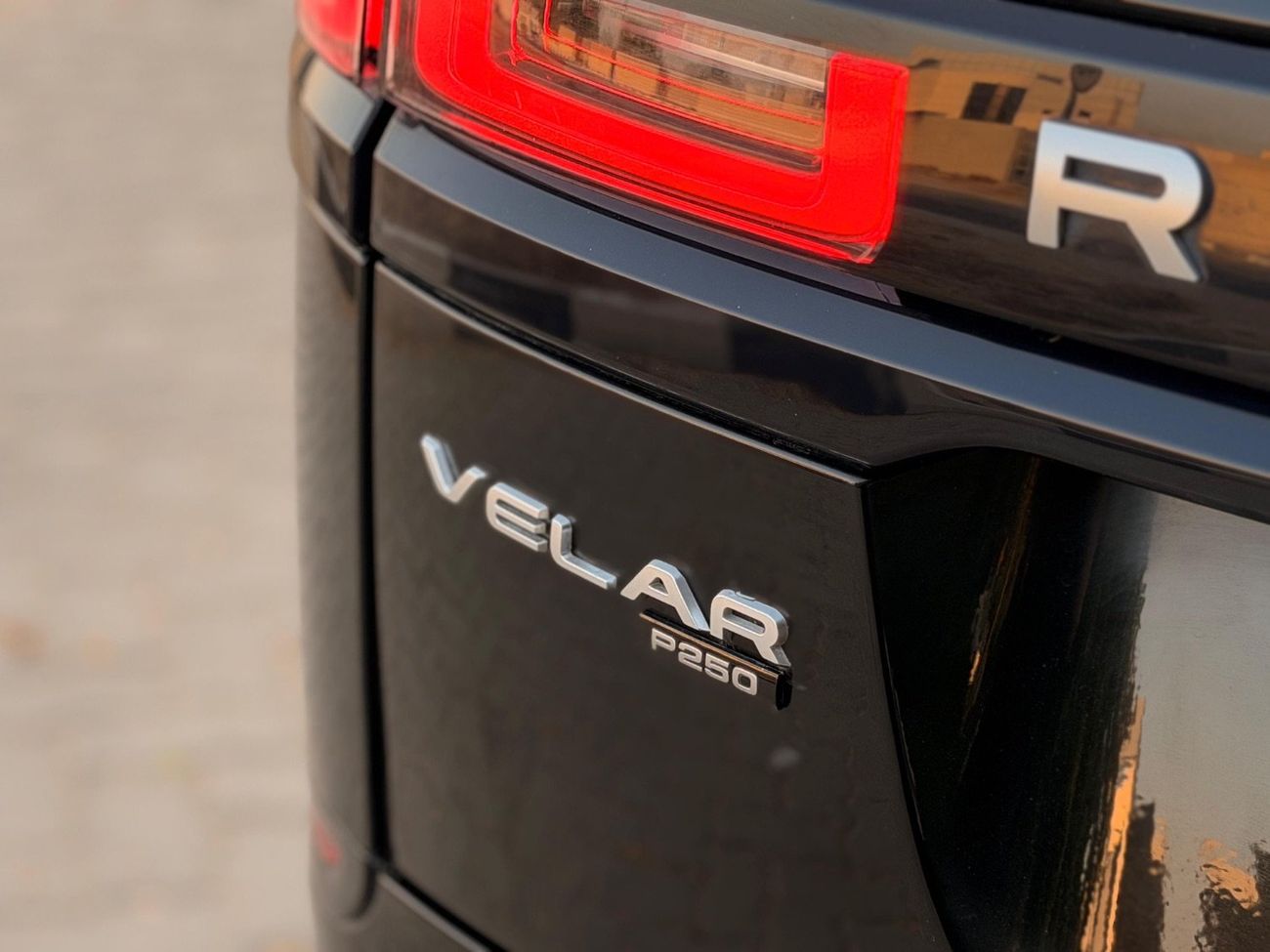 لاند روفر رينج روفر فيلار P250 SE 2.0L