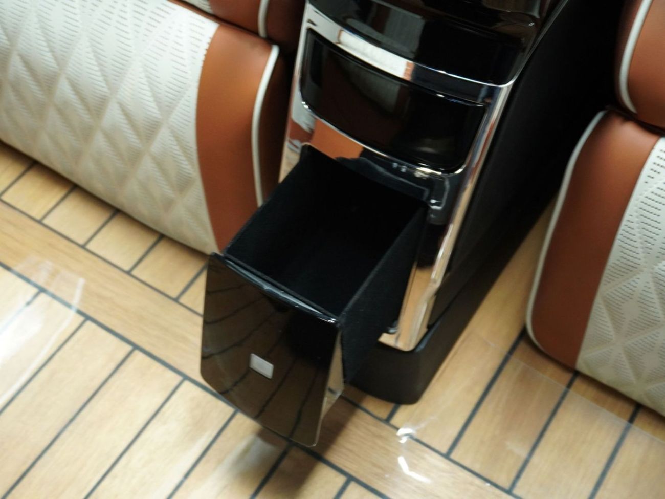 Mercedes-Benz V 250 5,864 PM I 3 Years warranty and Service I Brand New I High Roof