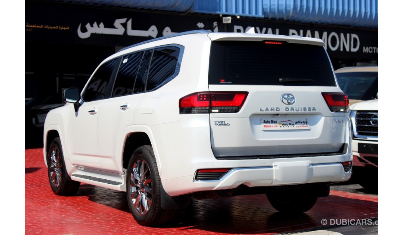 Toyota Land Cruiser (2022) VXR V6 T/T GCC, 05 YEARS WARRANTY & SERVICE CONTRACT FROM AL FUTTAIM