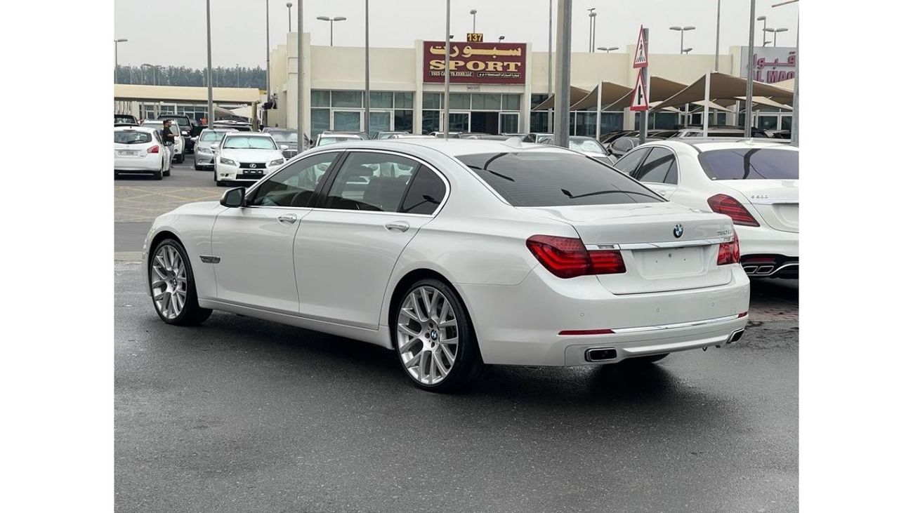 BMW 750Li Exclusive BMW 750 Li_TWIN POWER TERBO_Gcc_2013_Excellent_Condition _Full option