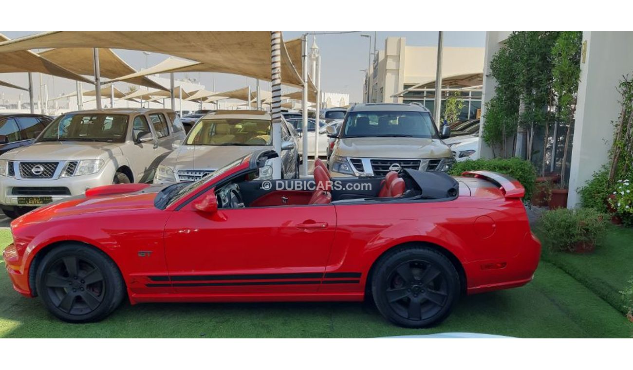 Ford Mustang Gulf 2006 in 8-cylinder condition, in very excellent condition, number one, leather, buying a rear w