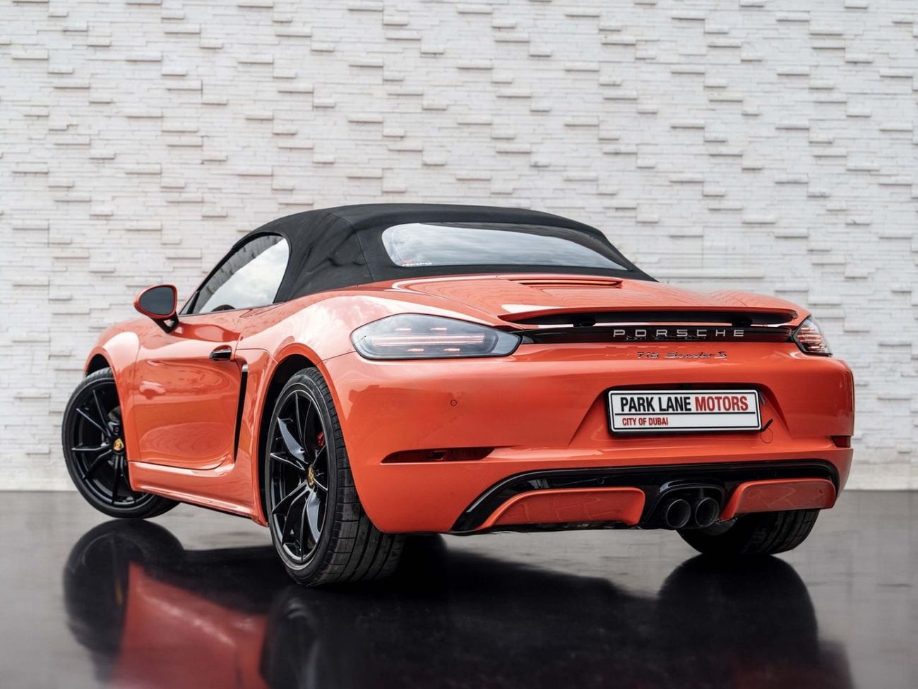 بورش بوكستر 718 Porsche Boxster 718 S 2017 مقابل 3,153.00 AED شهريًا
