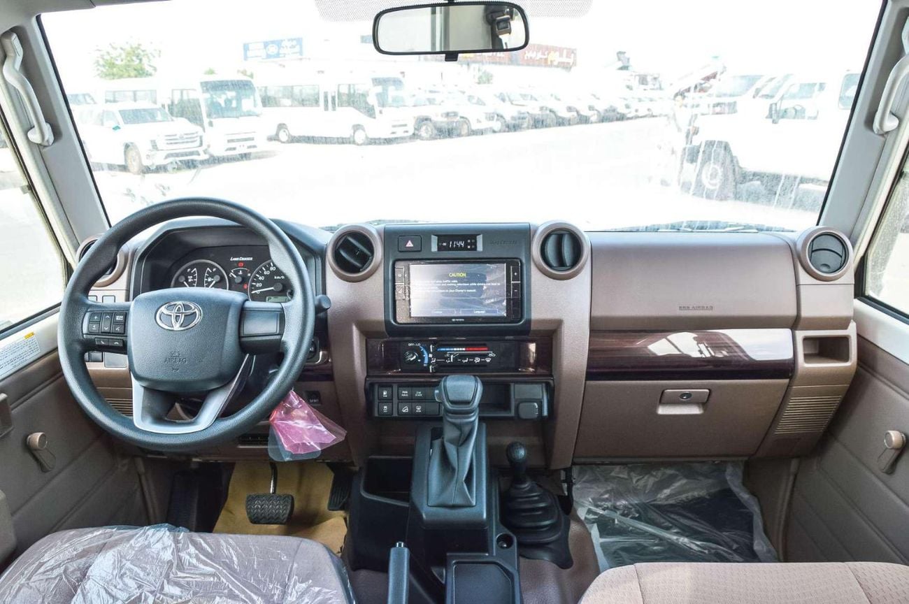 تويوتا لاند كروزر 70 TOYOTA LAND CRUISER 78 (AMBULANCE) 2.8L 4WD 2026