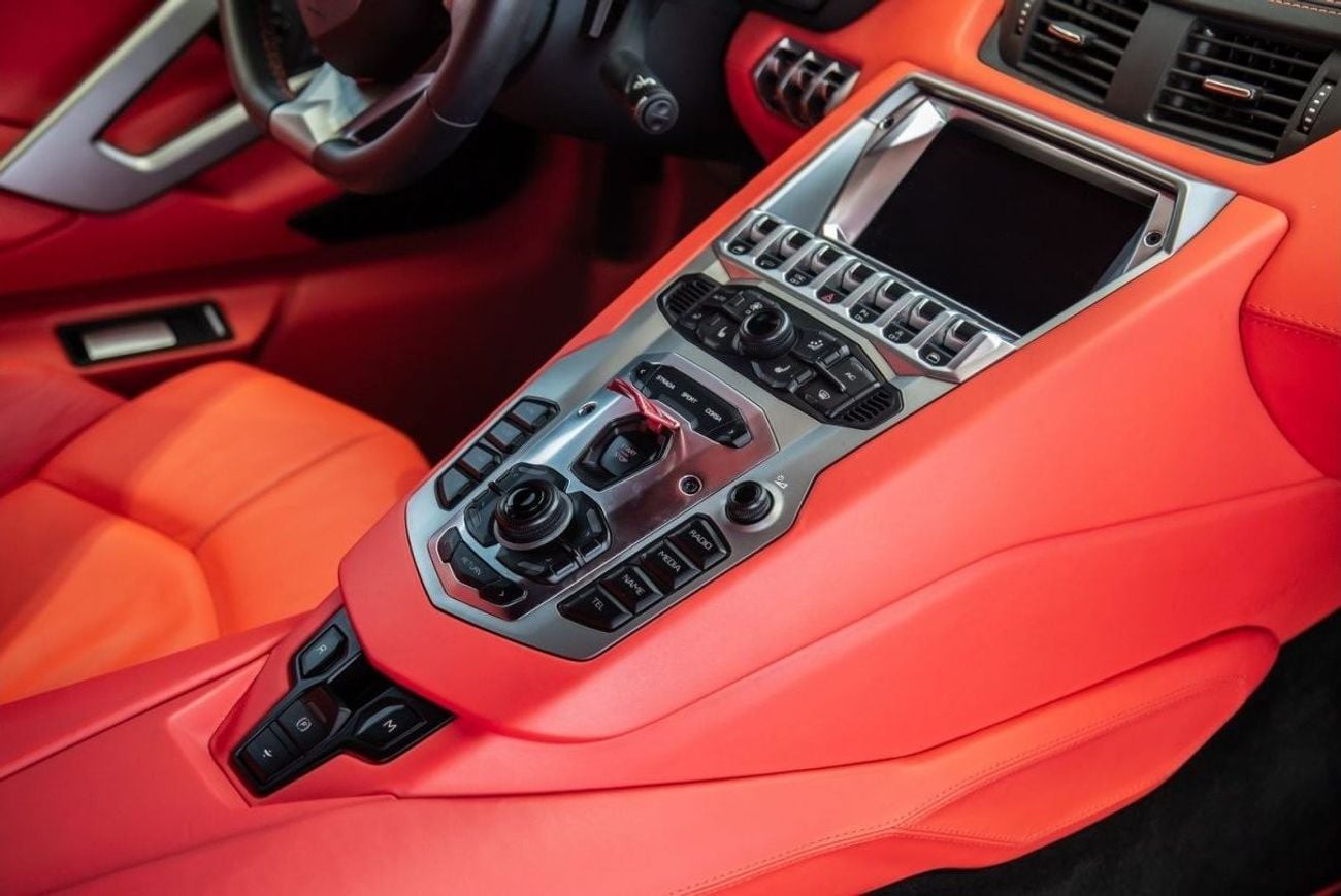 Lamborghini Aventador ROADSTER LP700