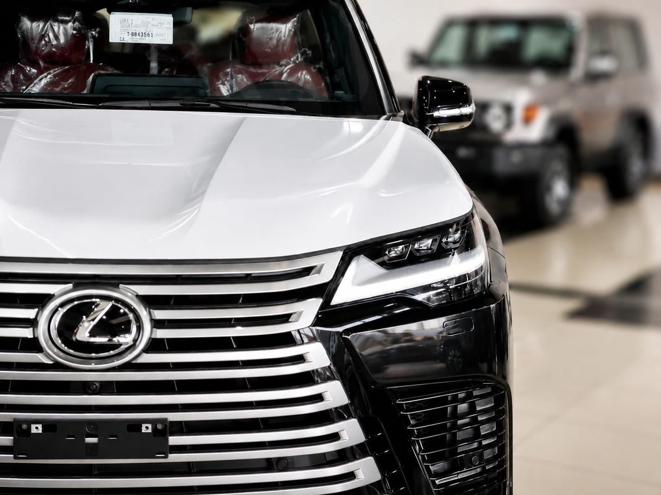 لكزس LX 700h SIGNATURE لكزس LX700H بدون (نظام ركن السيارة التلقائي) موديل 2026
