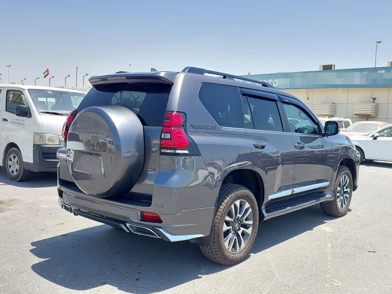 تويوتا برادو 2021 TOYOTA LAND CRUISERE PRADO RHD 2.8 CC DIESEL AUTOMATIC(PM32133)