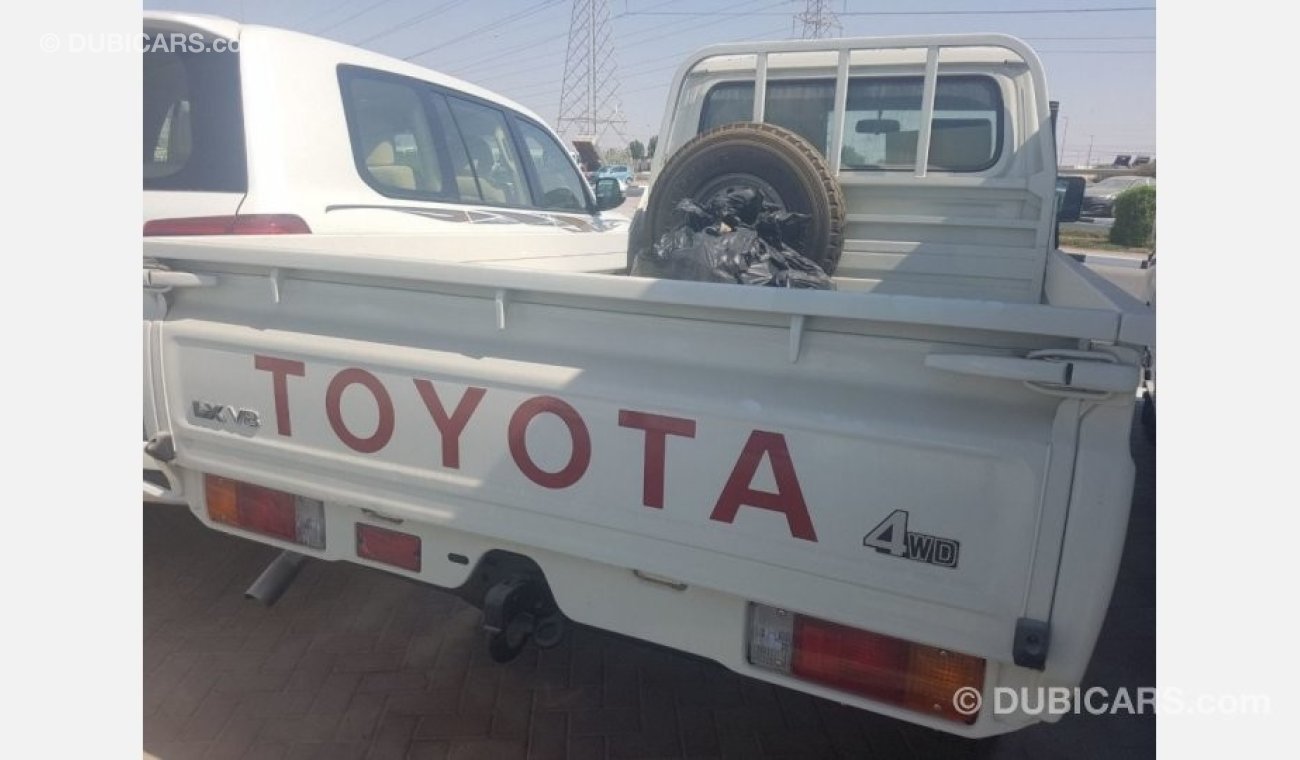 Toyota Land Cruiser Pick Up full options V8 LX