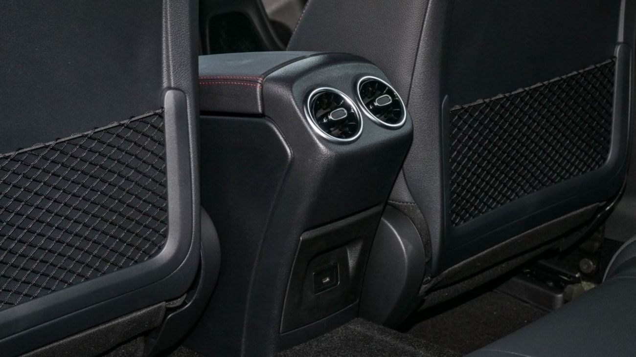 مرسيدس بنز CLA 200 Amazing Price | Mercedes-Benz CLA200 | Night Package | 2025 | With AGENCY WARRANTY