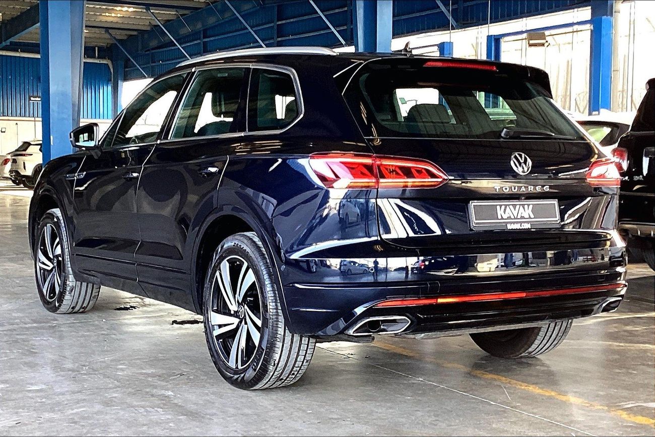 فولكس واجن طوارق R-Line | شامل الضمان | 0 ﺪﻔﻋﺓ ﺃﻮﻟﻯ