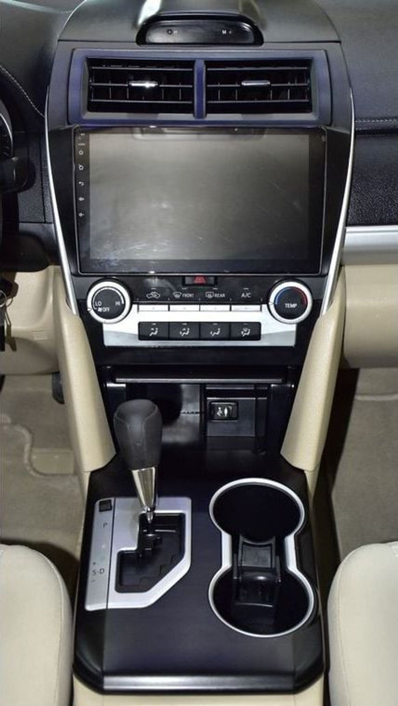 تويوتا كامري EXCELLENT DEAL for our Toyota Camry S ( 2016 Model ) in White Color GCC Specs