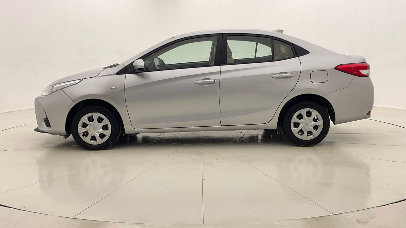 تويوتا يارس E 1.5 | بدون دفعة مقدمة | اختبار القيادة في المنزل