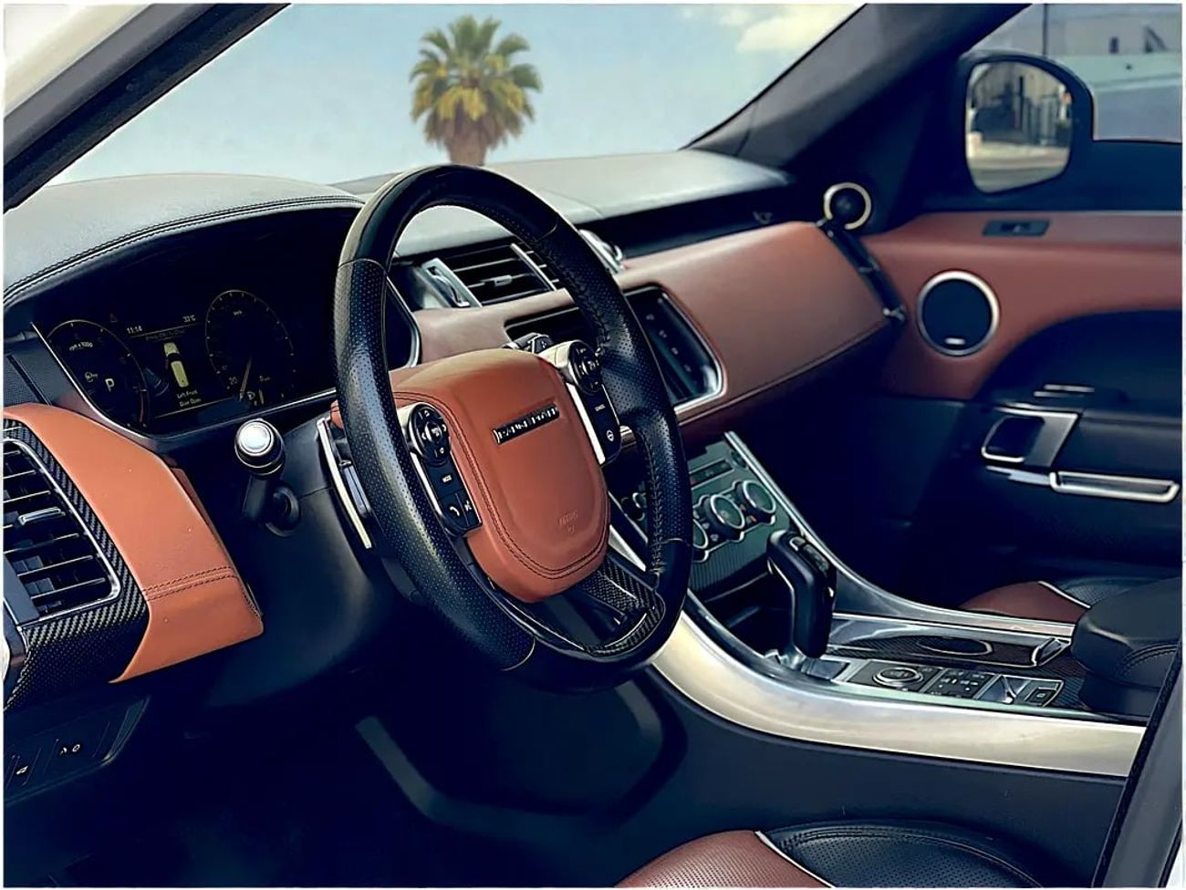 لاند روفر رينج روفر سبورت SVR 5.0L (550 HP) RANGE ROVER | SVR | 5.0L V8 | SUPERCHARGED | GCC | | ORIGINAL PAINT