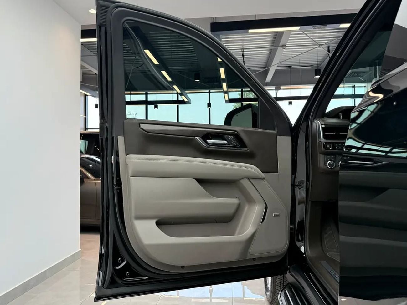 GMC Yukon Elevation - GCC Specs - Brand New!