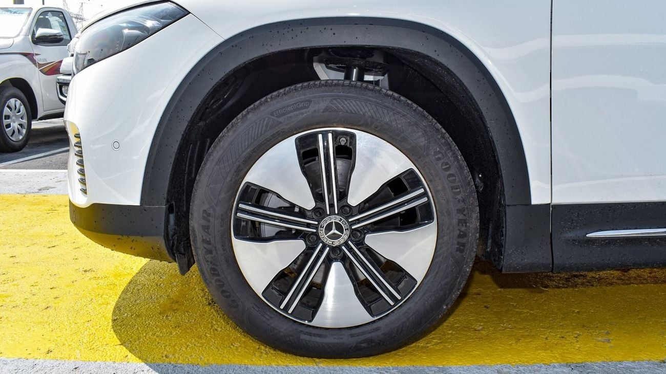 Mercedes-Benz EQB 260