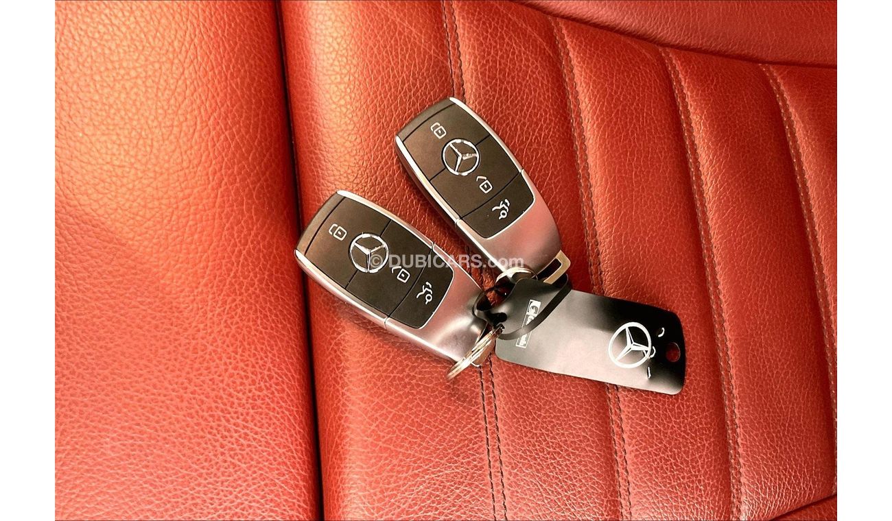 Mercedes-Benz C 200 Premium (AMG Line)