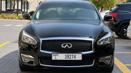 Infiniti Q70 3.7