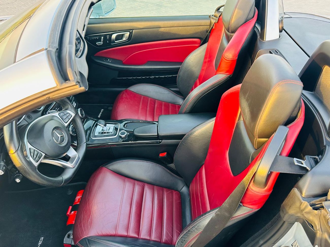 Mercedes-Benz SLC 200 Std 2.0L