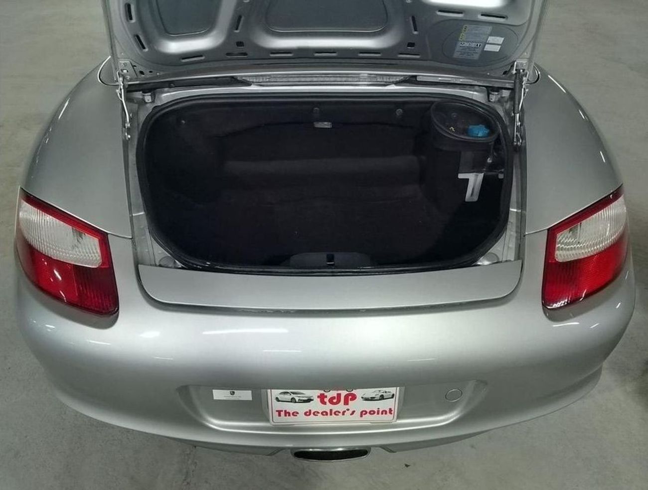 Porsche 718 Boxster PORSCHE BOXSTER 2006 2.7L, WITH HALF LEATHER SEATS, 17 INCH ALLOY WHEELS AND MORE..