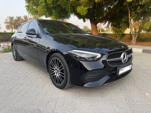 Mercedes-Benz C 300 Std 2.0L (258 HP)