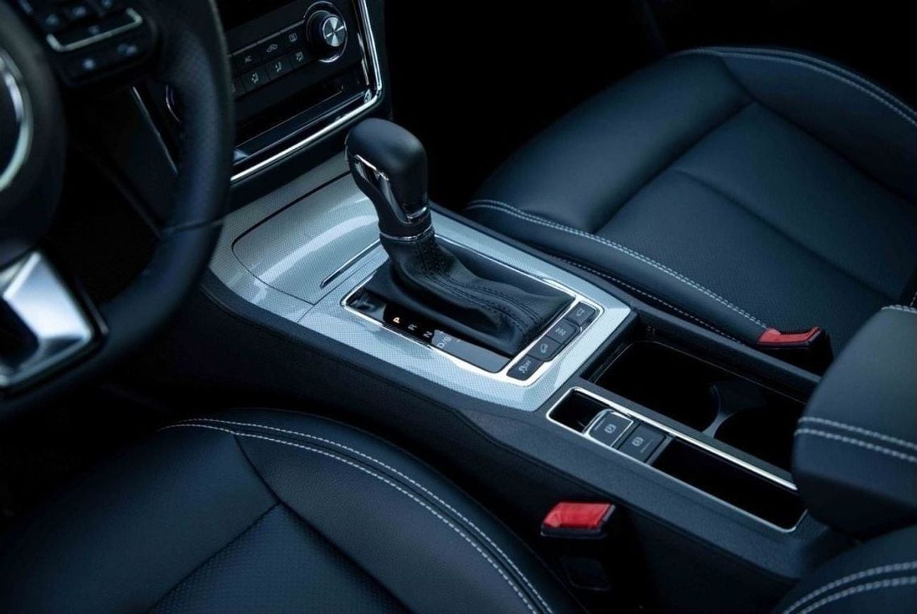 MG RX5 2023 MG RX5 2.0 AWD LUXURY - 3 Year Warranty & 1 Year Service - Sky Blue inside Black