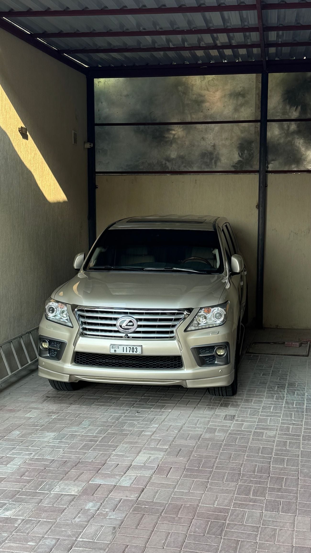 Lexus LX570