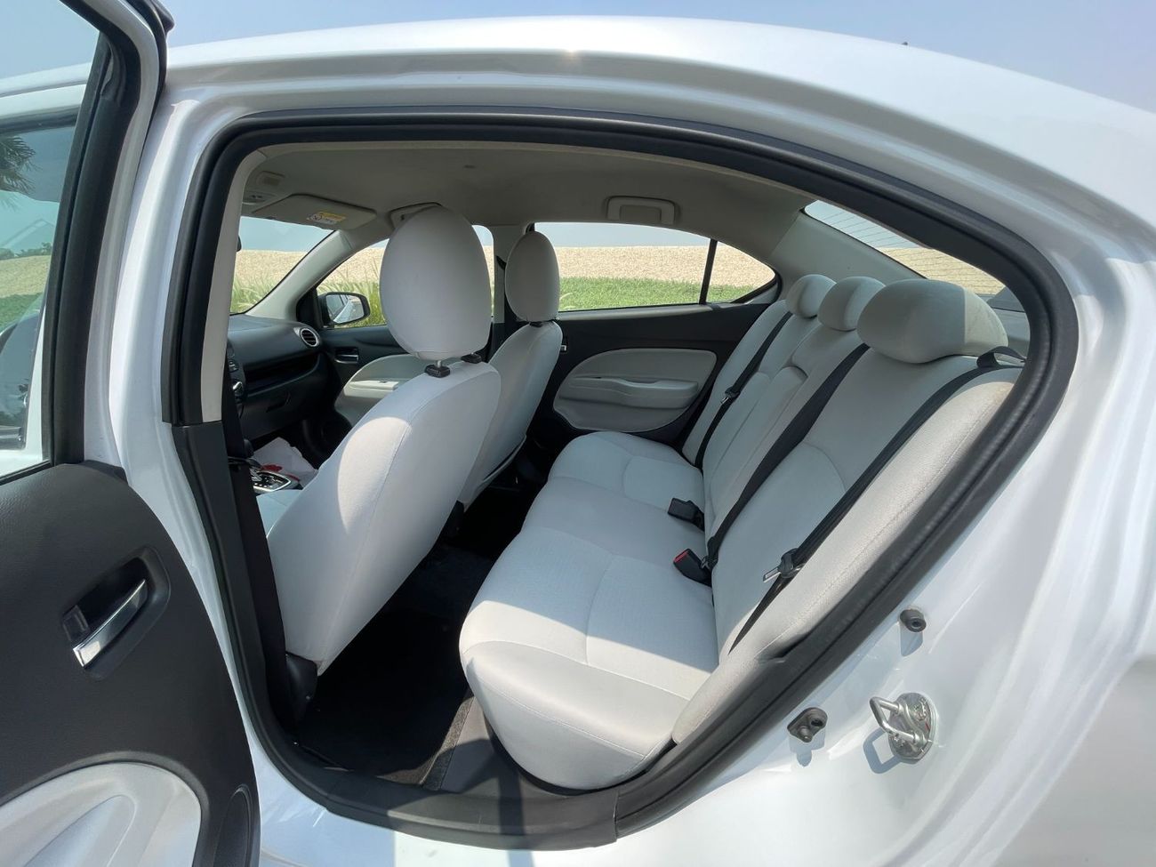 Mitsubishi Attrage GLX Highline Banking facilities without the need for a first payment