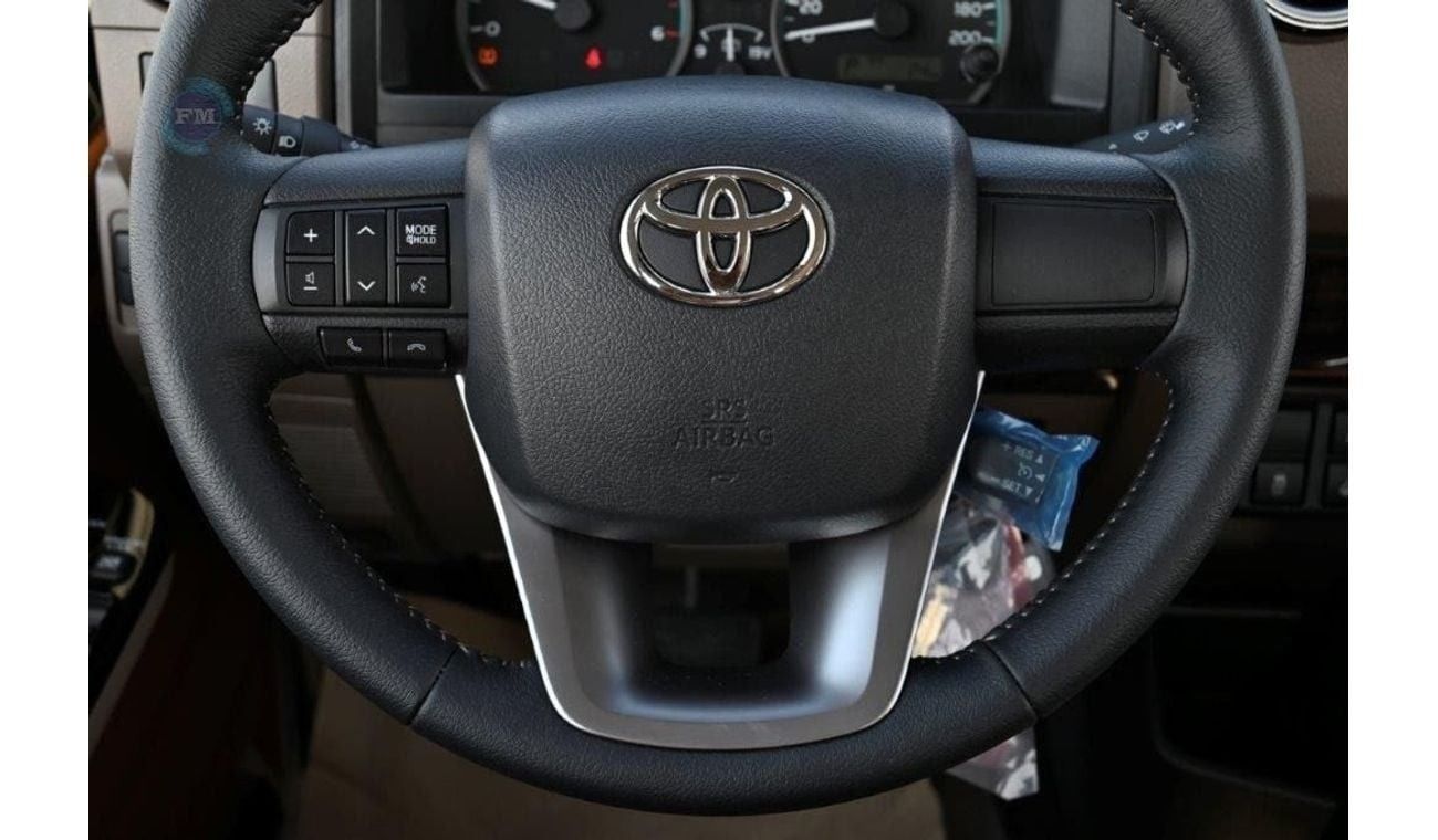 تويوتا لاند كروزر بيك آب 79 Double Cabin LX-Z 2.8L Diesel 4WD 5 Seater Automatic