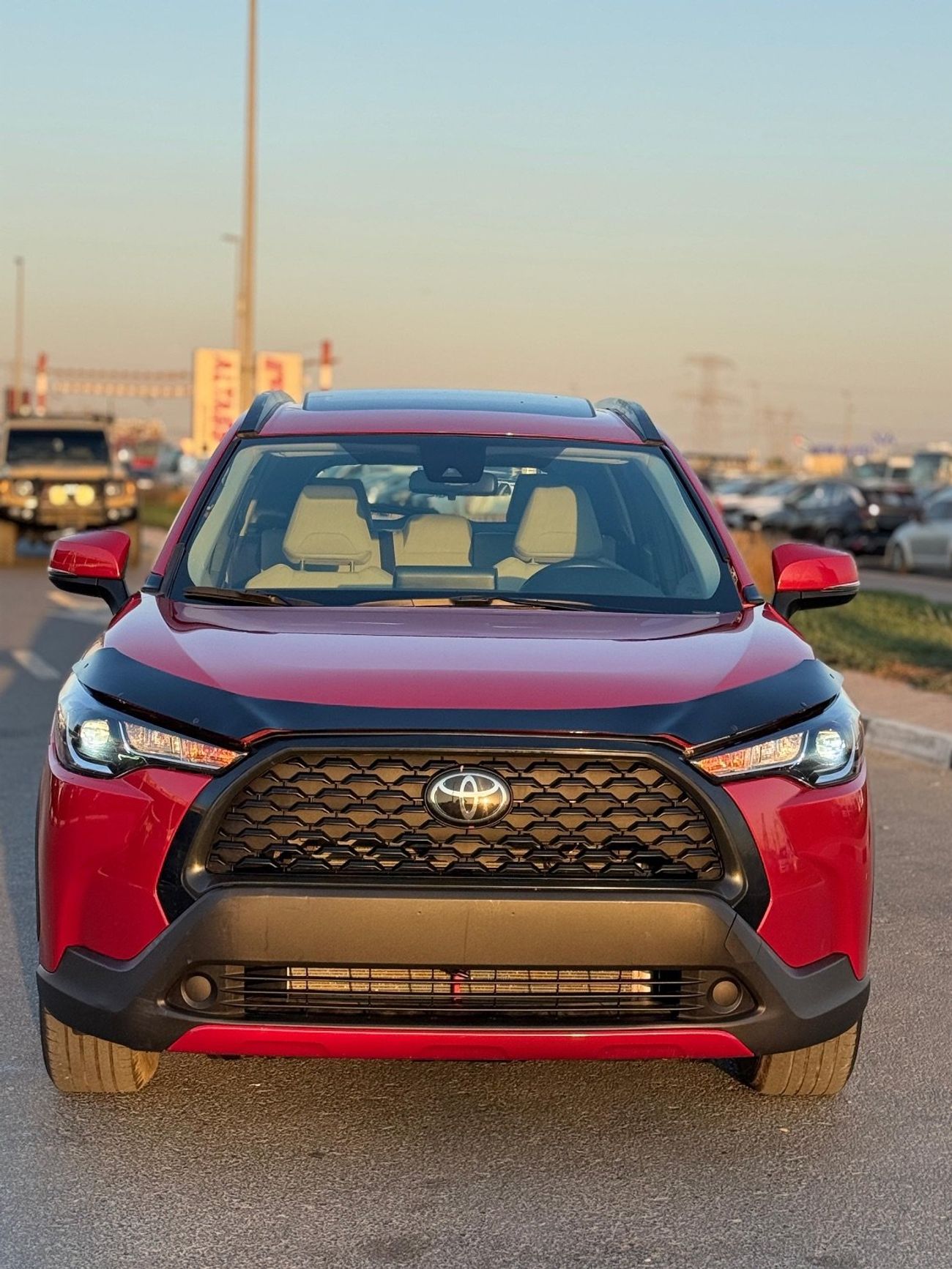 تويوتا كورولا كروس Full option 2.0 L Sunroof, push start