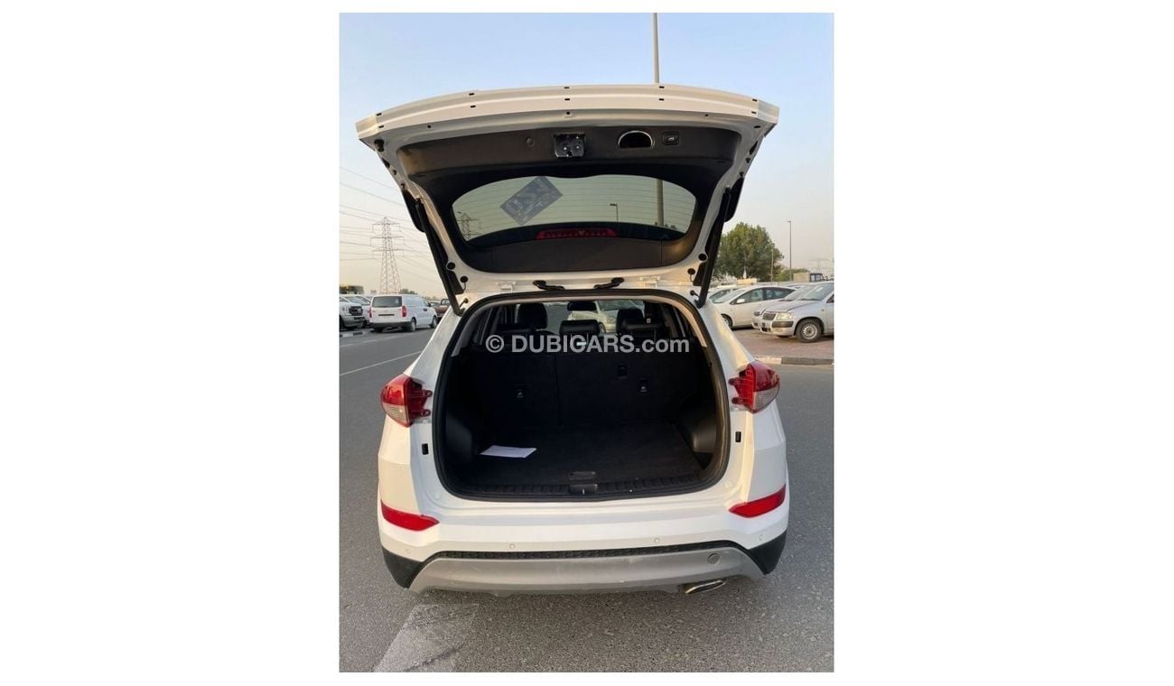 Hyundai Tucson 2017 Hyundai Tucson 2000cc DIESEL Full Option Panorama / EXPORT ONLY