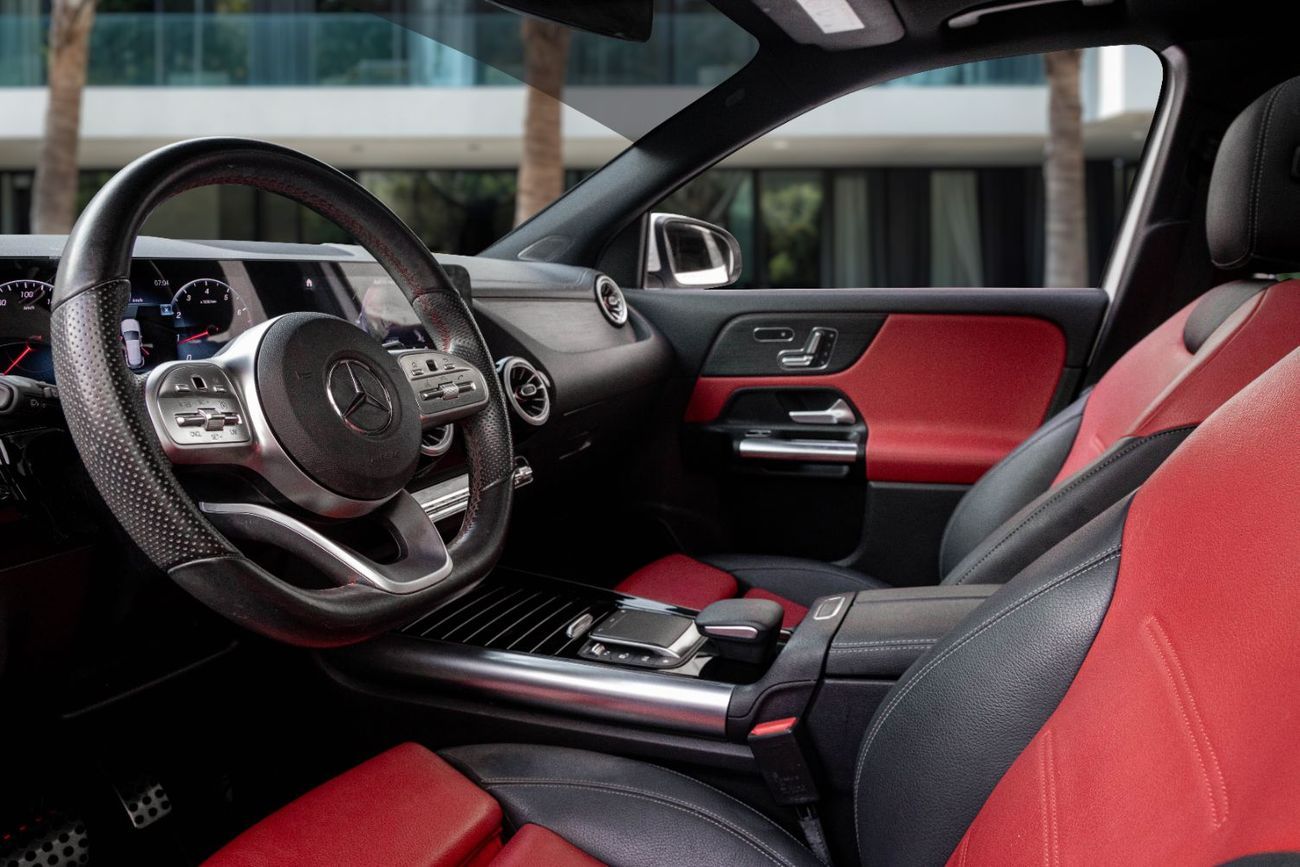 مرسيدس بنز GLA 200 200 AMG | 2,723 P.M  | 0% Downpayment | Agency Warranty!