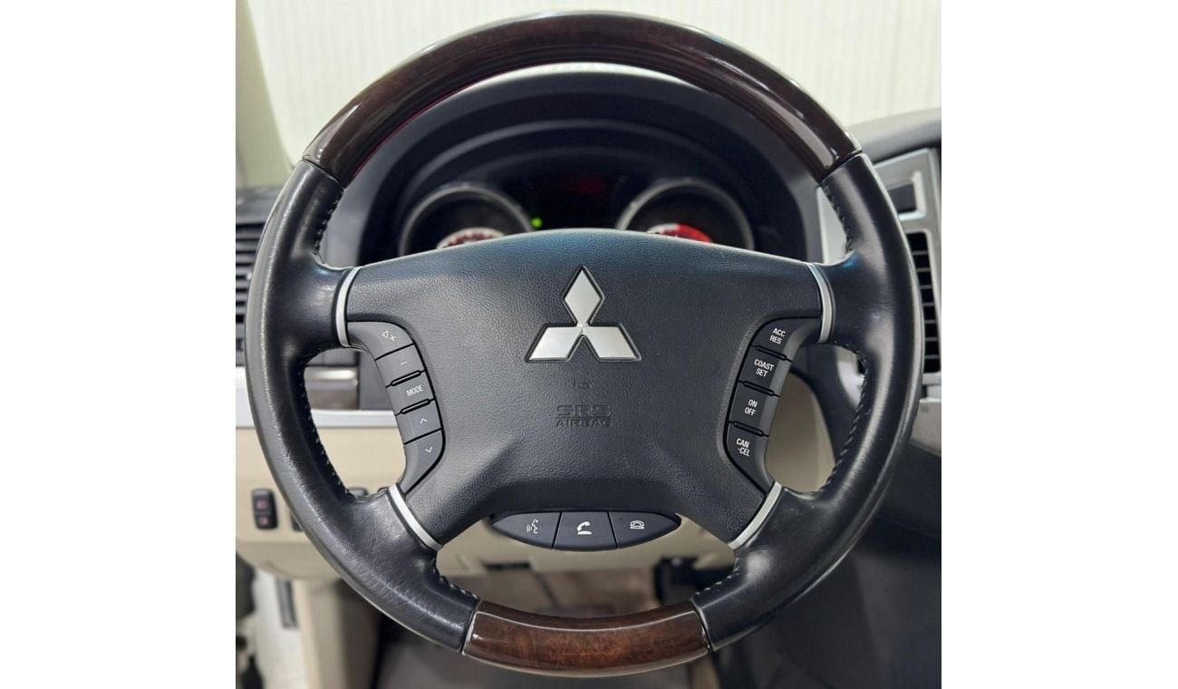 Mitsubishi Pajero GLS Mid 3.8L (243 HP) 2020 Mitsubishi Pajero GLS V6, Warranty, Full Mitsubishi Service History, Low