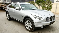 Infiniti QX70