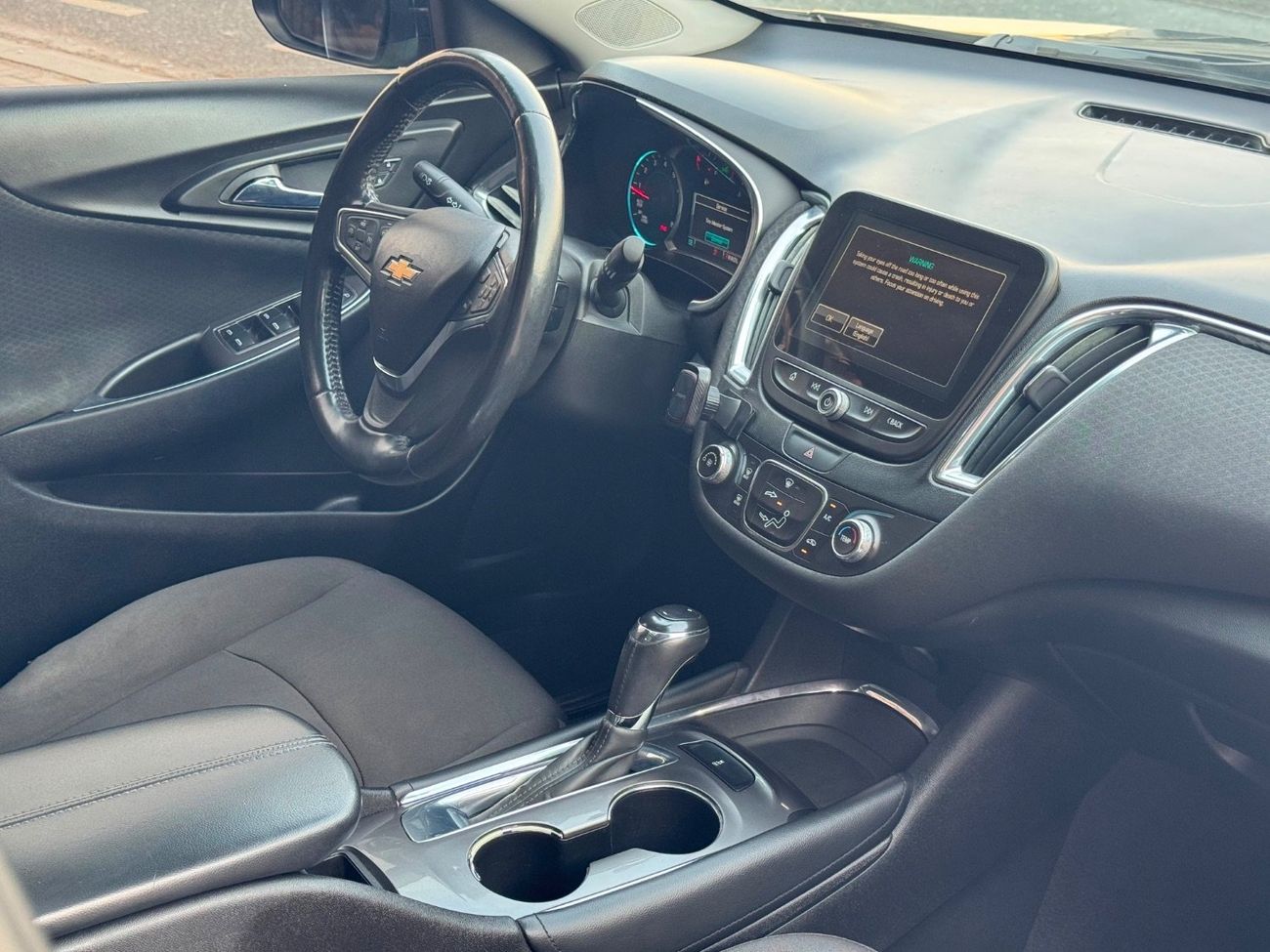 Chevrolet Malibu LT 1.5T V4 / PANORAMIC SUNROOF / APPLE ANDROID AUTO / RIMS / KEYLESS ENTRY AND START