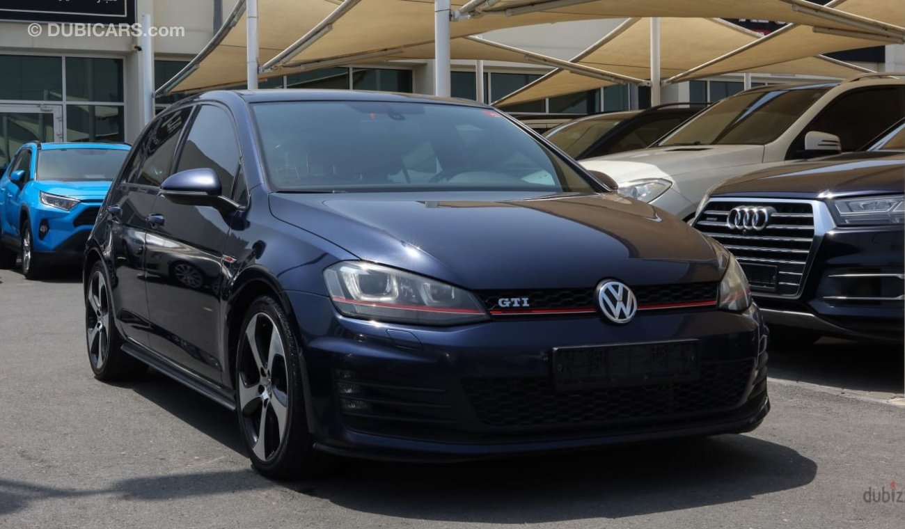 فولكس واجن جولف Volkswagen GTI 2014 GCC V4 Good Condition - Full Option