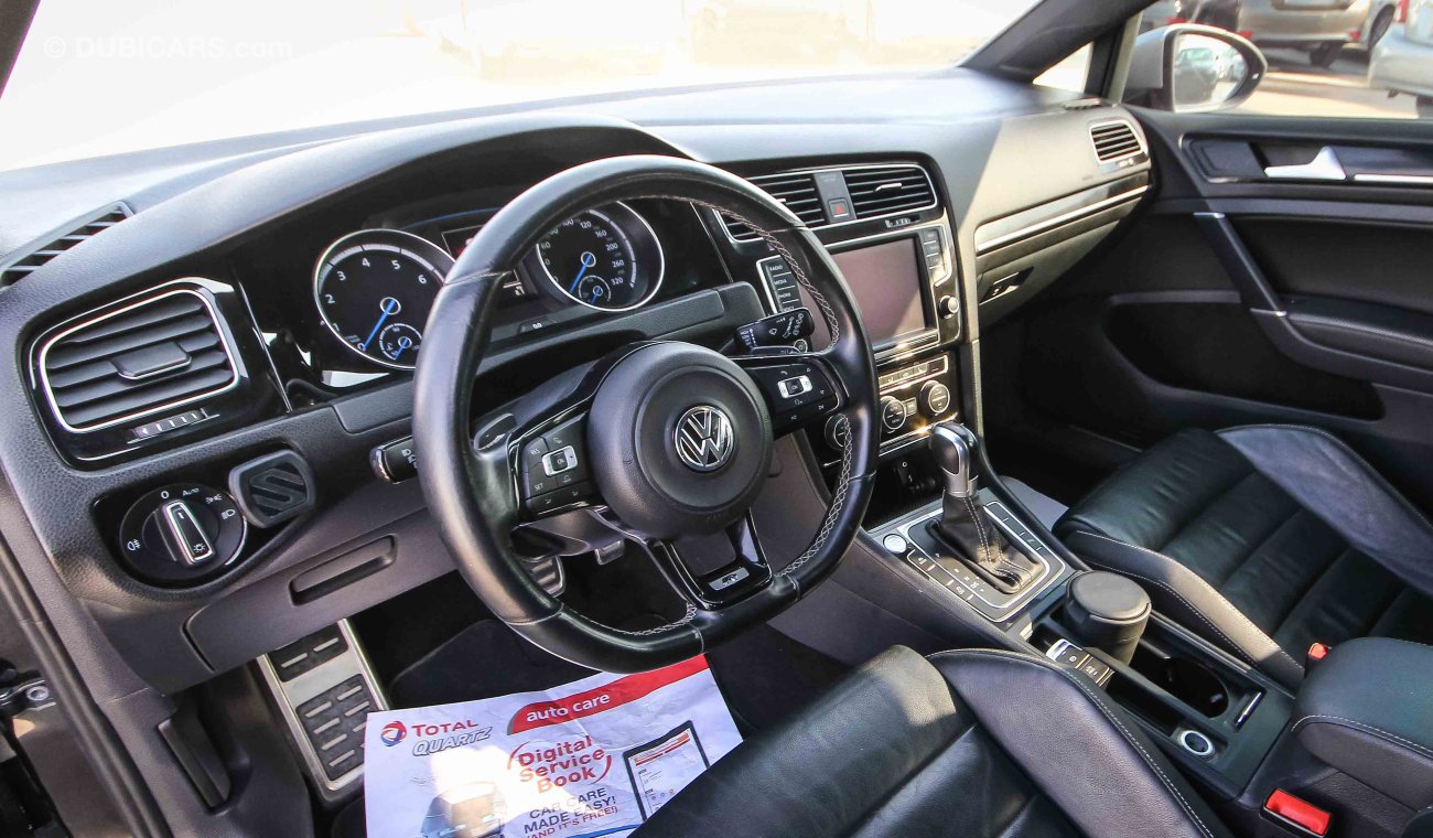 Volkswagen Golf GTI R