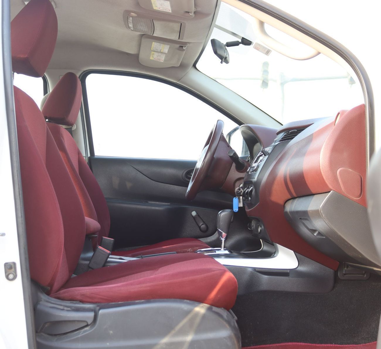 Nissan Navara CSF 2.5L (168 HP) RWD Nissan Navara 2020 model, GCC, accident-free, in excellent condition, 103,000