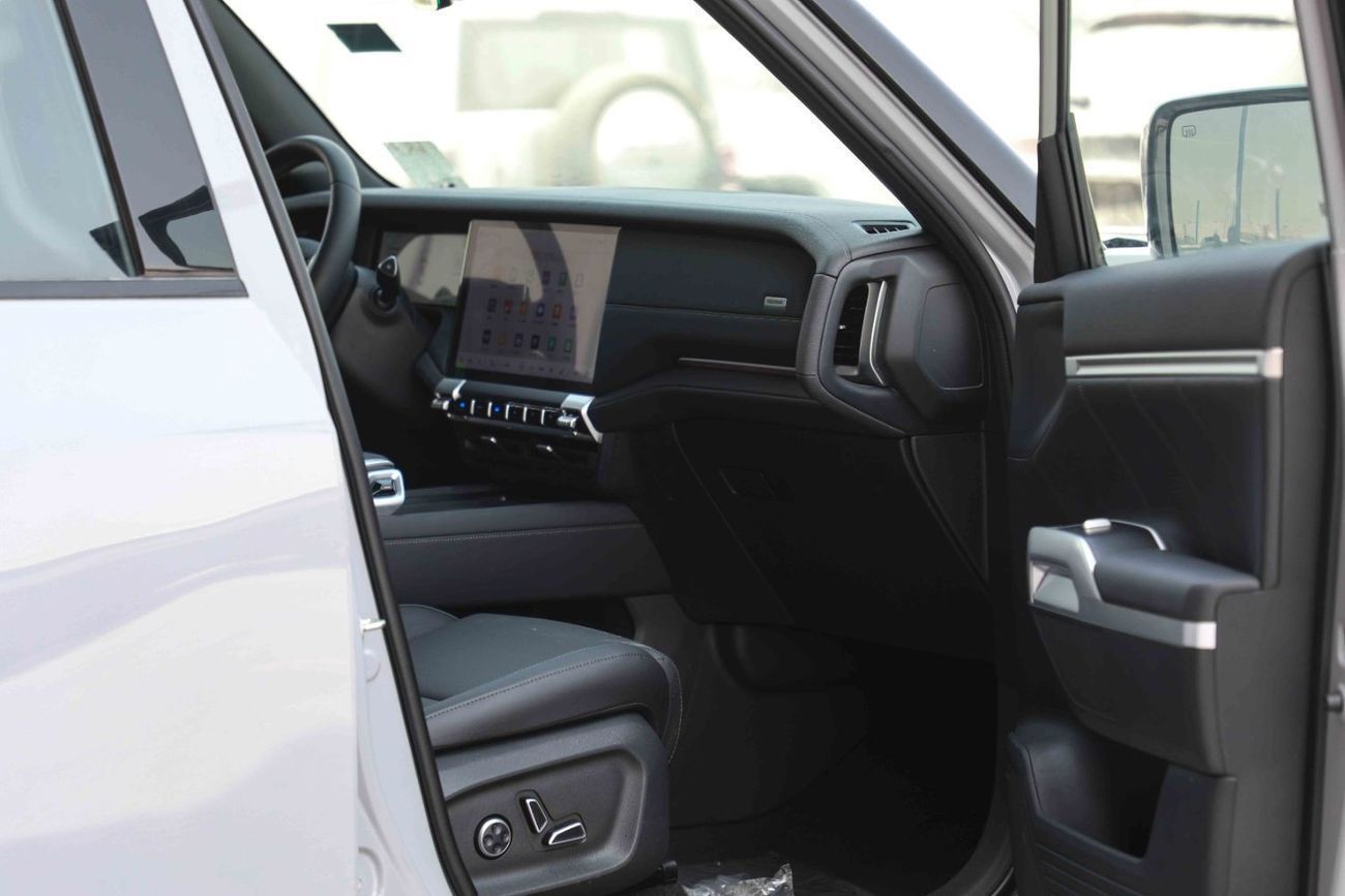 Changan Deepal G318 2024 Changan Deepal G318 Air Suspension - Plug-in Hybrid - Grey inside Black