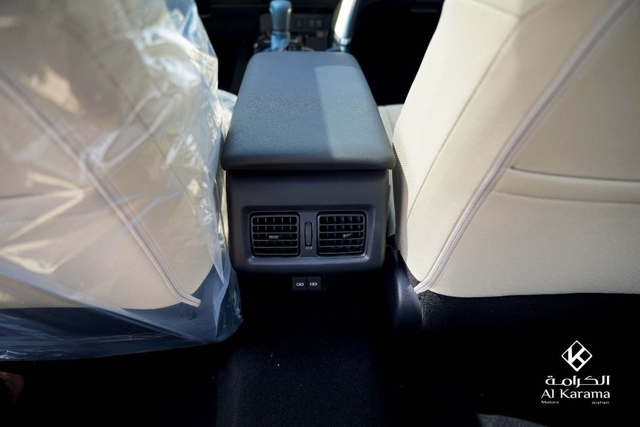 Toyota Camry Toyota Camry LE | 2.5L Hybrid | Panoramic Roof | Power Seat | Rear Camera