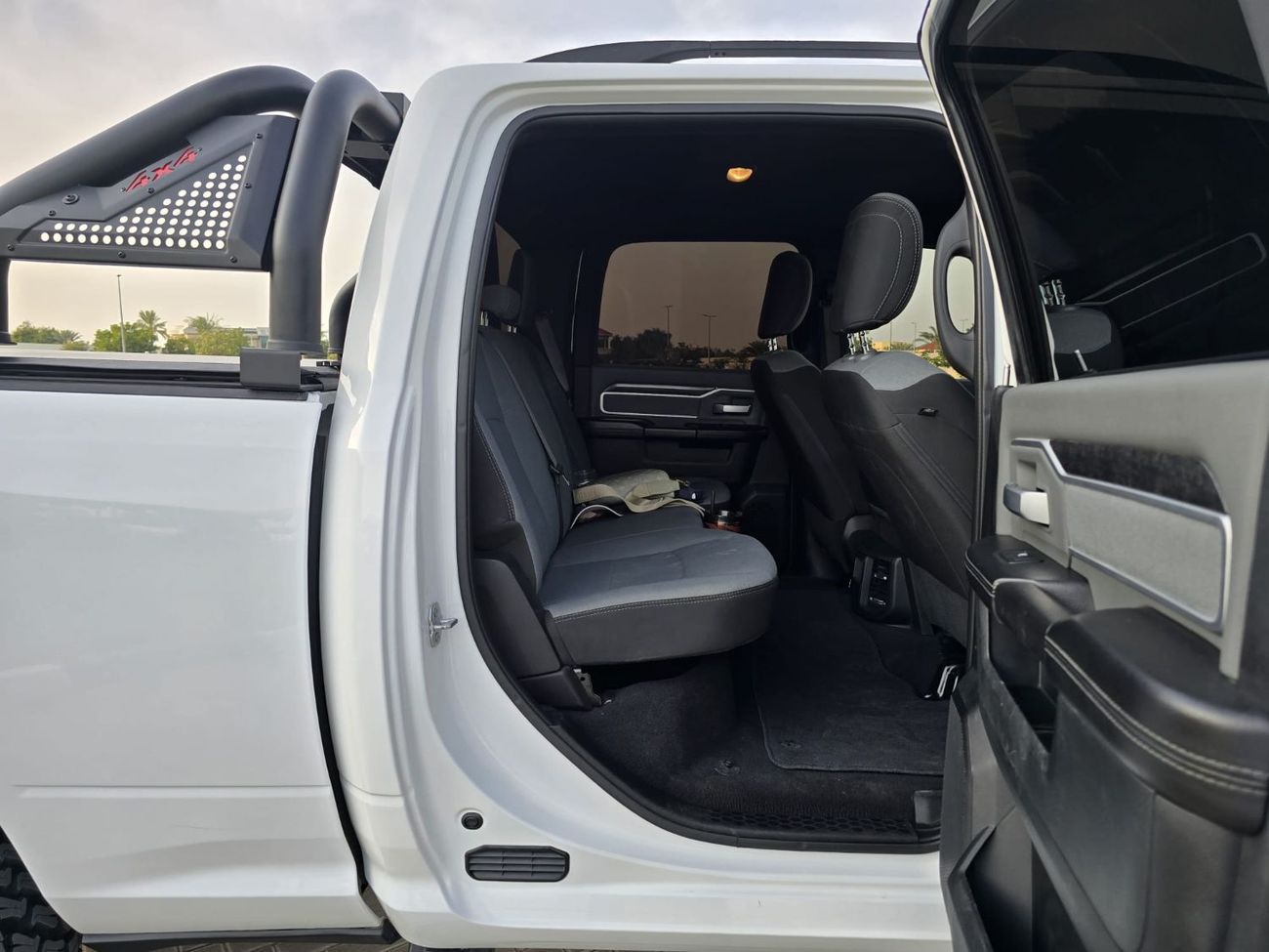 Dodge Ram Van 2500 heavy duty turbo diesel bighorn 6.7L