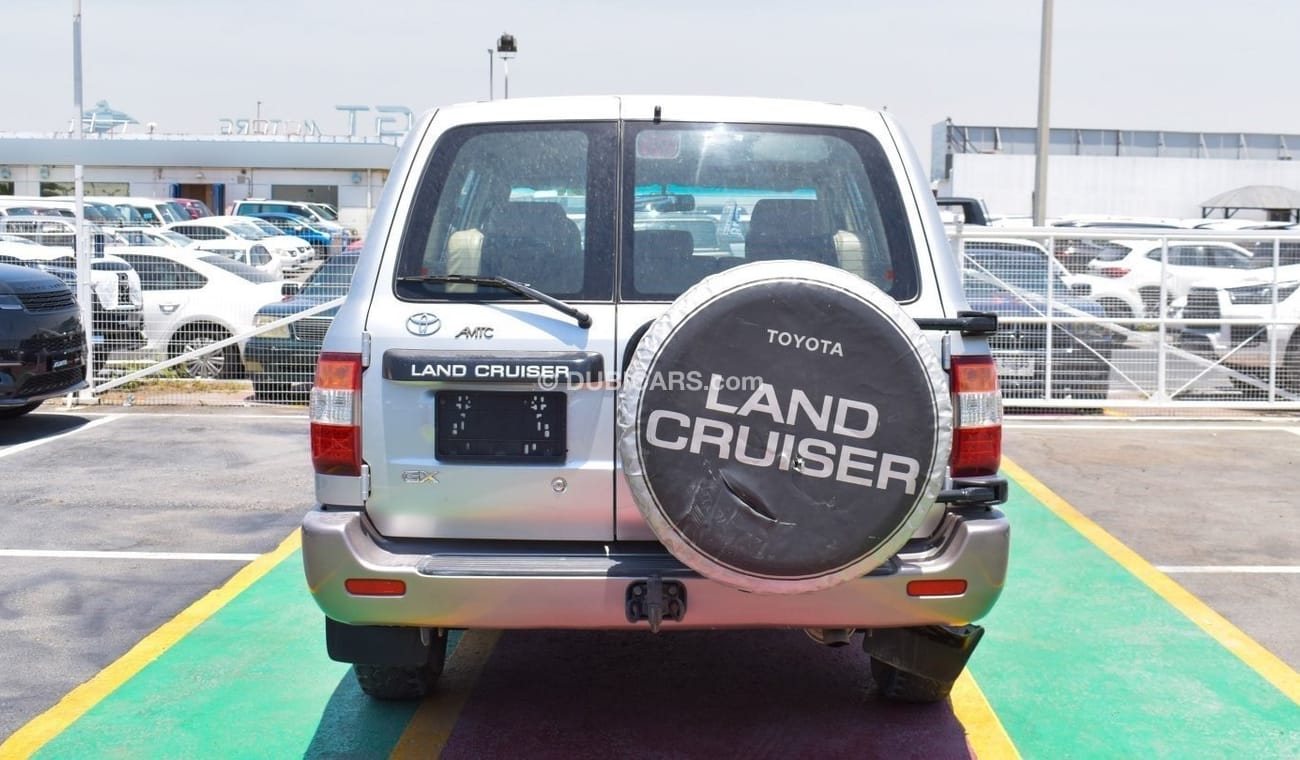 Toyota Land Cruiser GXR V6