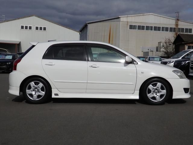 Toyota Allex exterior - Side Profile