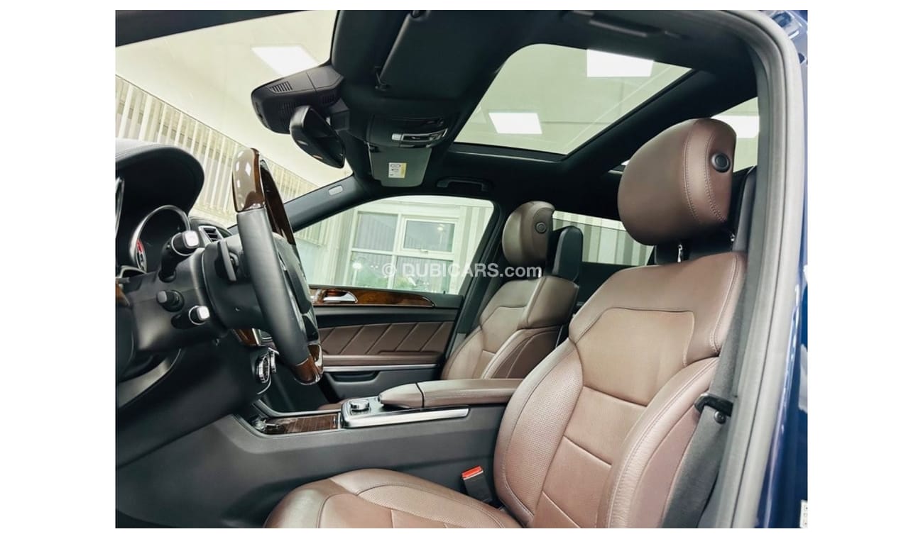 Mercedes-Benz GL 500 Std GCC .. FSH .. Original Paint … Top Range … Perfect Condition