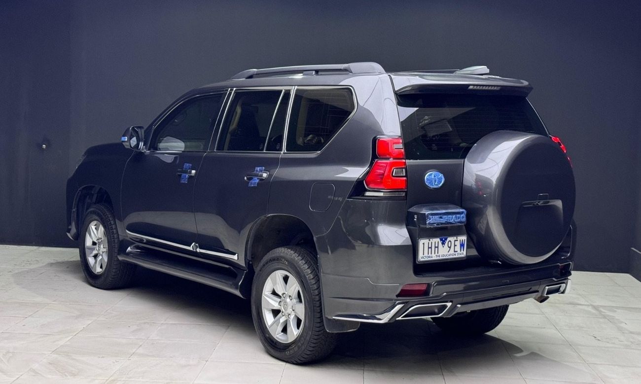 تويوتا برادو Toyota prado 2022 grey full options RHD