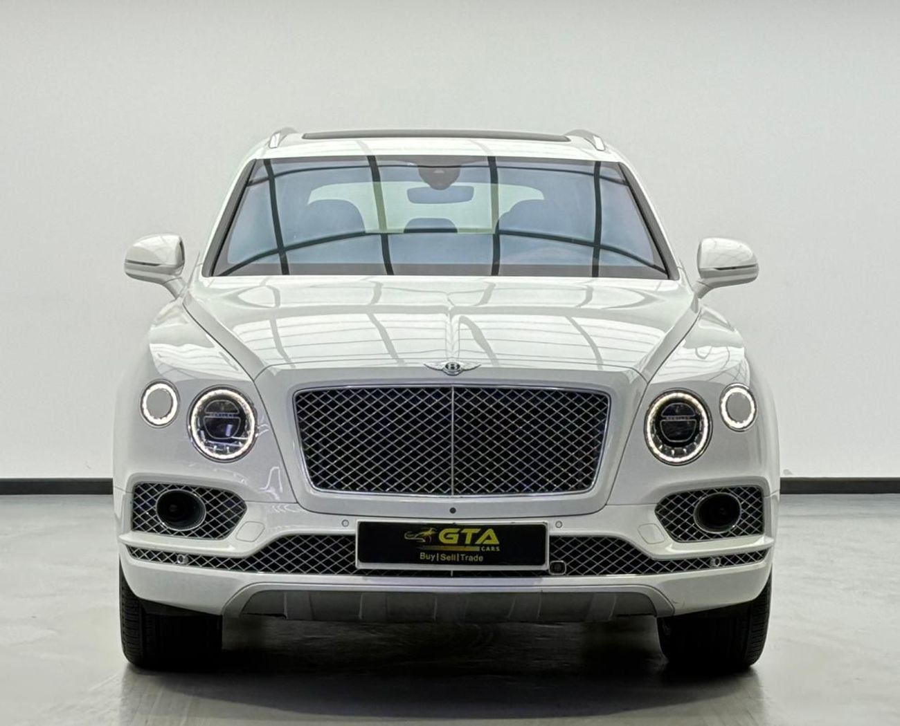 بنتلي بينتايجا 2017 Bentley Bentayga W12, 10/2026 Bentley Warranty, Bentley Full Service History, GCC