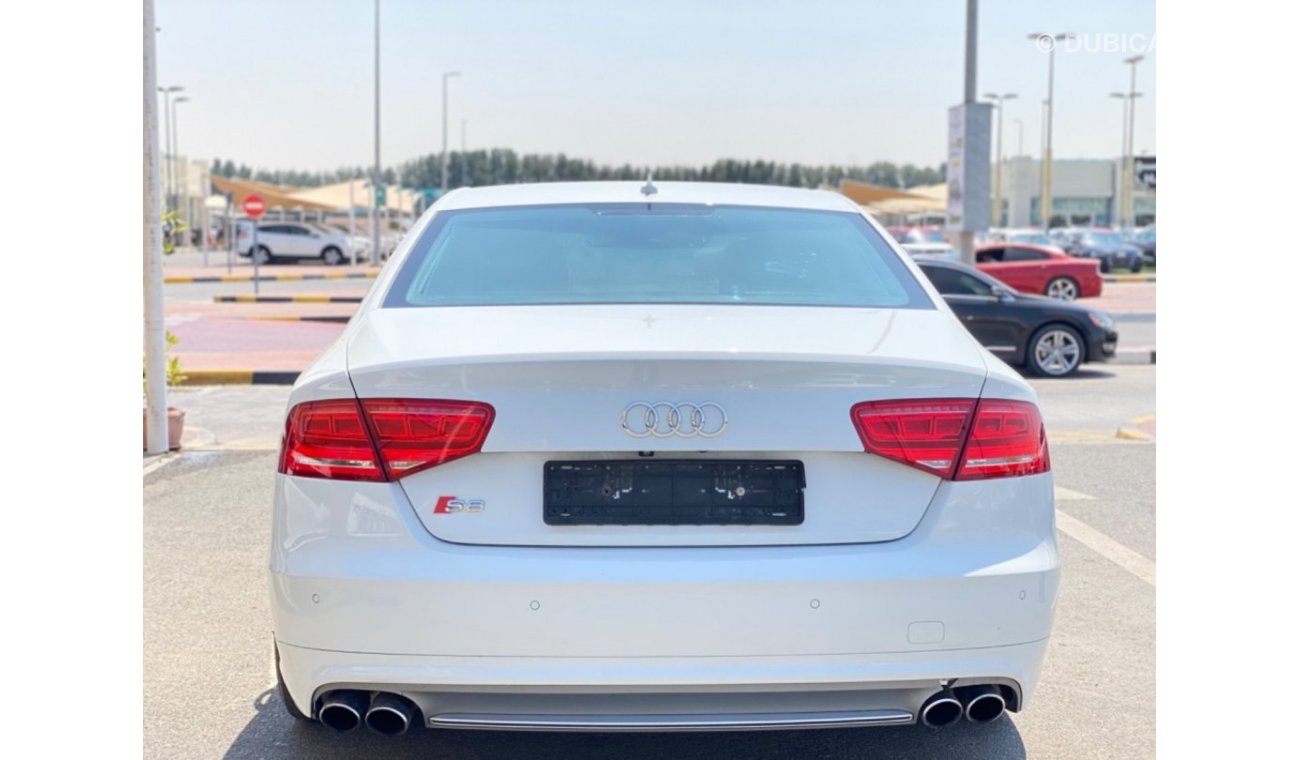 أودي S8 TFSI quattro S-لاين