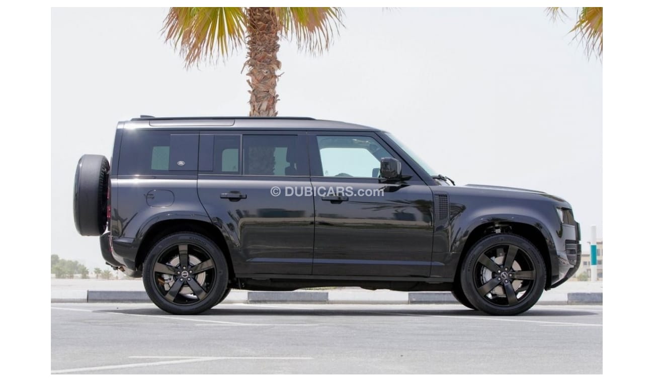 Land Rover Defender 110 XS EDITION P400 Land Rover Defender 110 X Dynamic XS P400e  European Spec Fridge Console Wireles