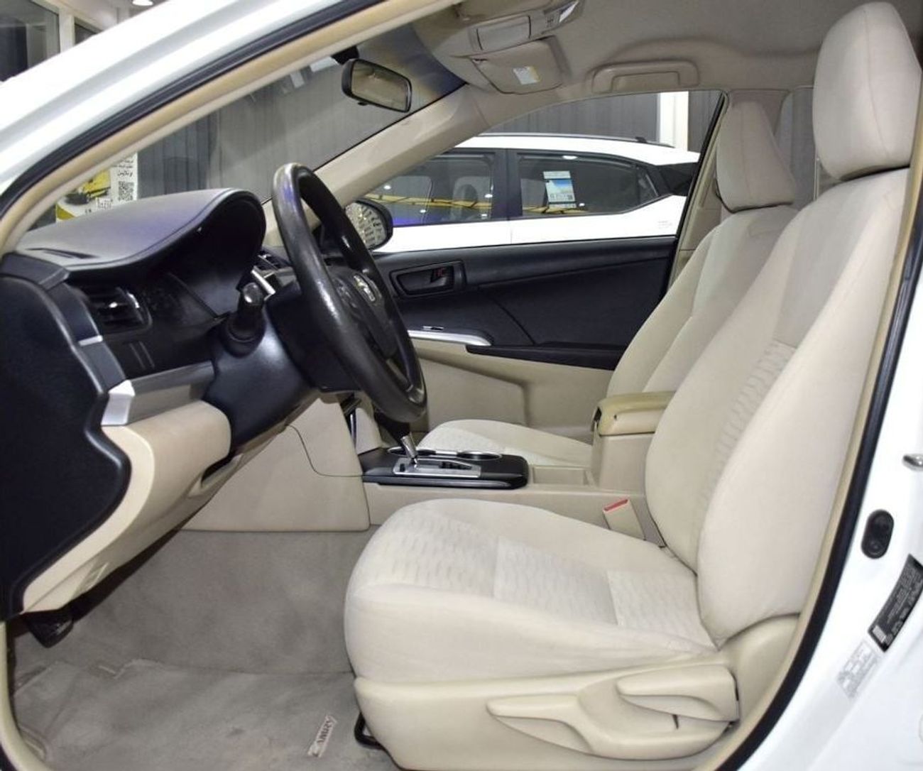 تويوتا كامري EXCELLENT DEAL for our Toyota Camry S ( 2016 Model ) in White Color GCC Specs